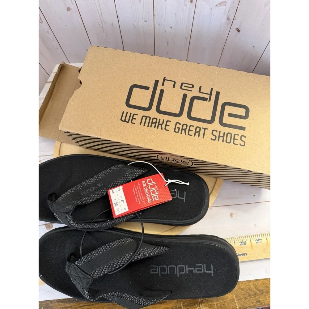 HEY DUDE SAMI Sox Black Men 10 Flip Flop Sandals Black New